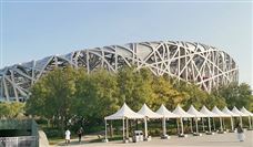 借助国内外市场“两条腿”走路 工程机械业成就太亮眼