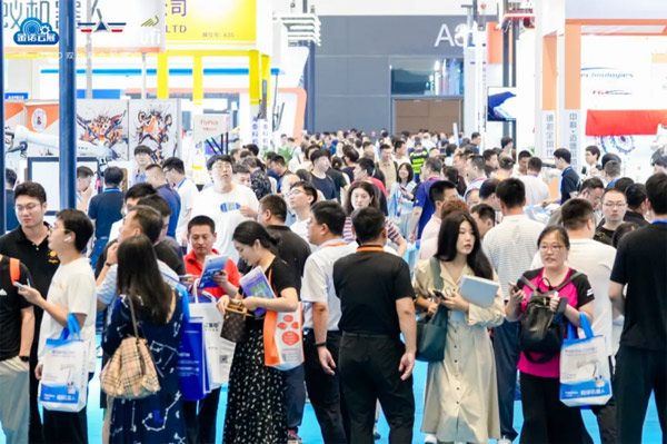 商潮涌动，活力无限！亚太国际智能装备博览会盛大开幕，引领智造未来新篇章！