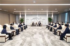 合作空间和潜力巨大！中国重汽与京东方签署战略合作协议