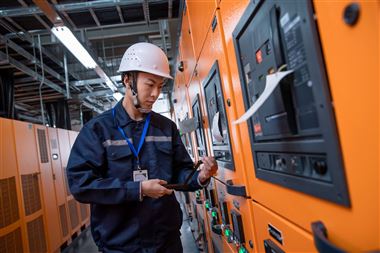 西门子联手 NVIDIA！AI 工业技术栈焕新制造业