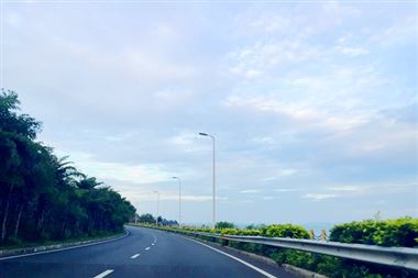 《智能网联汽车网络技术路线图（2025-2030）》发布