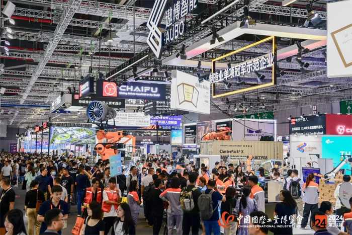 “具身工业 智领未来”：2025中国工博会机器人展勾勒智能制造新图景
