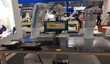 一周趣评：国产操作系统实现自主可控；苹果Vision Pro将在年底前停产