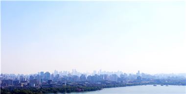 陕西省属企业1-8月实现稳健发展